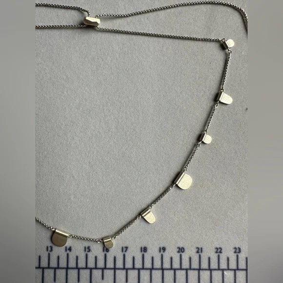 Adjustable Kendra Scott Necklace - Picture 2 of 3